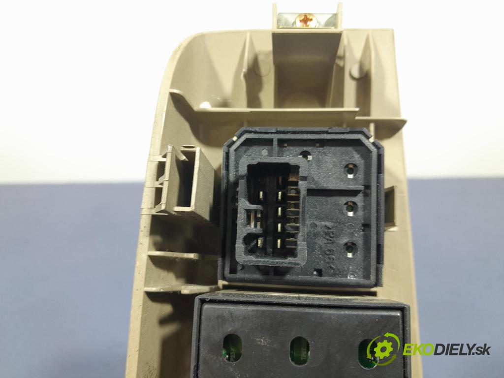 Kia Sorento 2004 prepínač Okná: 93570-3E200