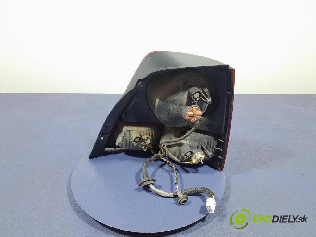 Kia Sorento 2004 světlo Zad: levá Mimo: