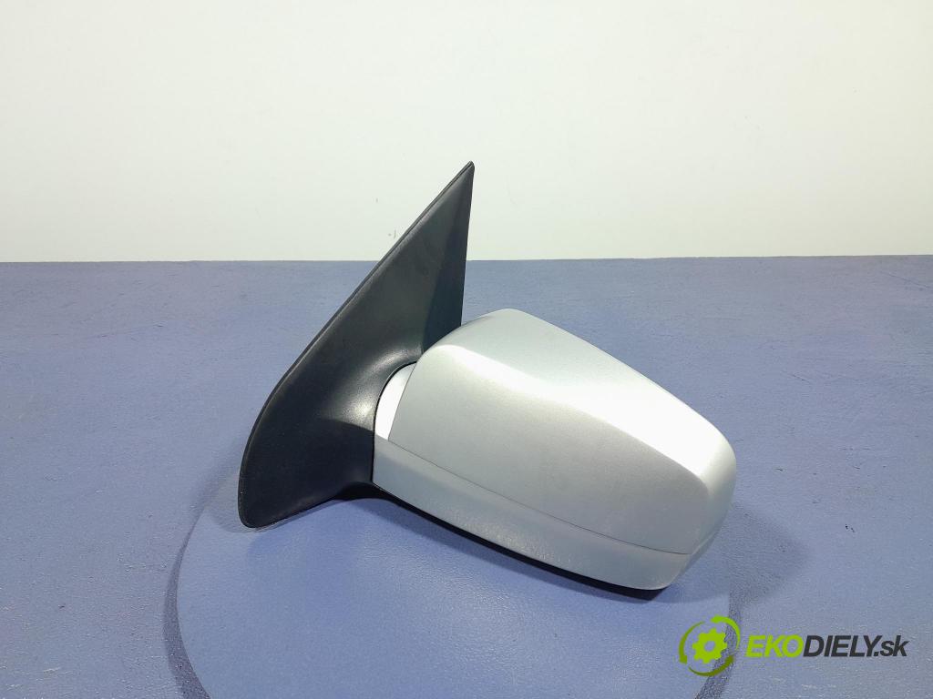 Kia Sorento 2004 zrkadlo Vľavo: 015753
