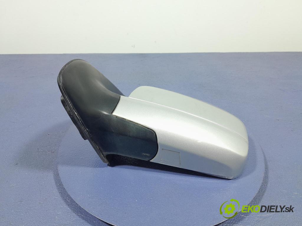 Kia Sorento 2004 zrkadlo Vľavo: 015753