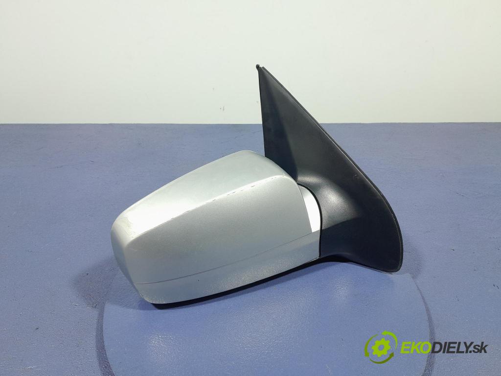 Kia Sorento 2004 zrkadlo pravé 015754