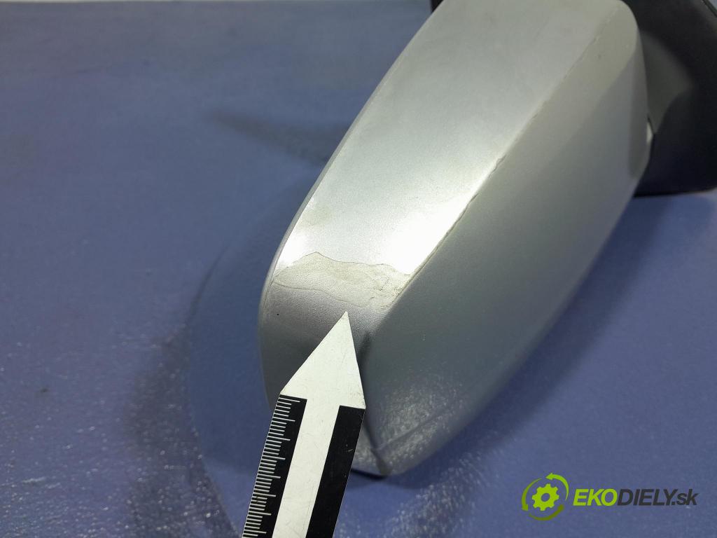 Kia Sorento 2004 zrkadlo pravé 015754