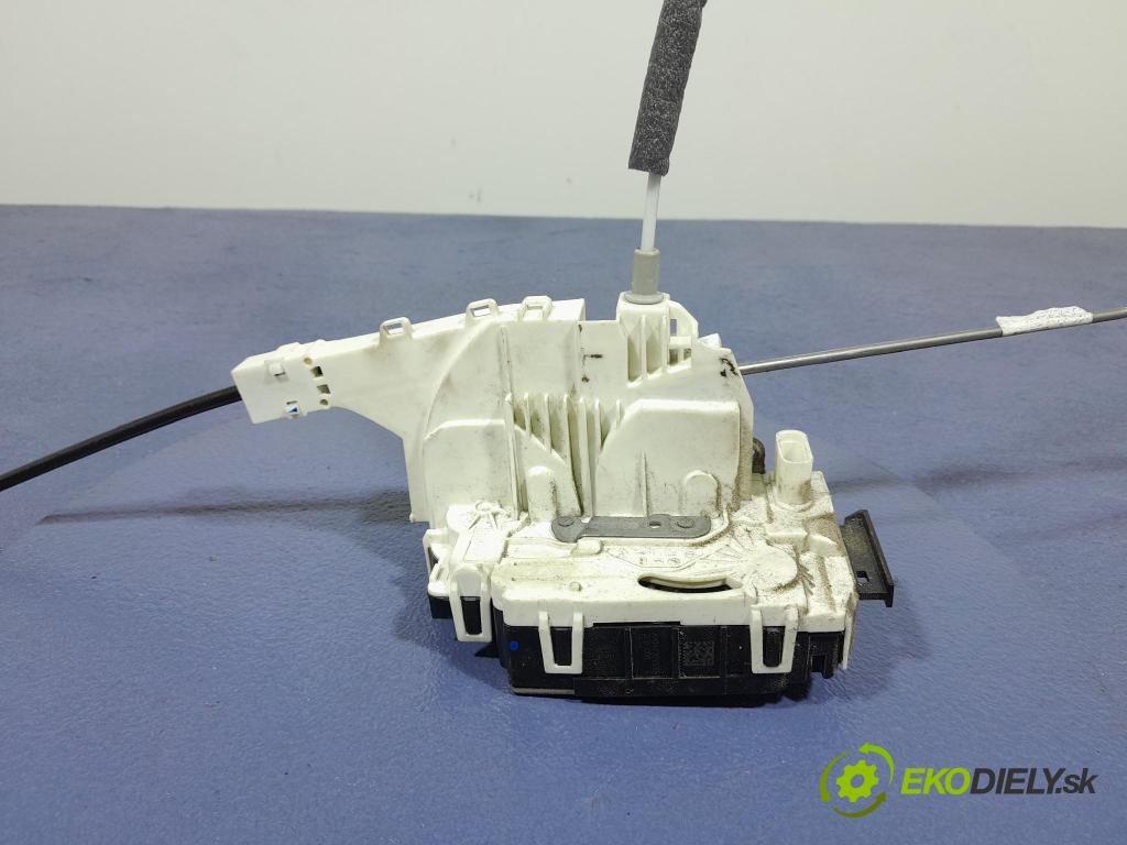 Mercedes Sprinter 2016 zámok dvere Predné Vľavo: A9067201535