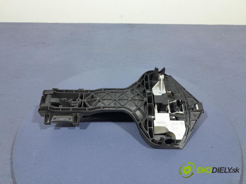 Mercedes Sprinter 2016 rukoväť Predné ľavá A9067600934