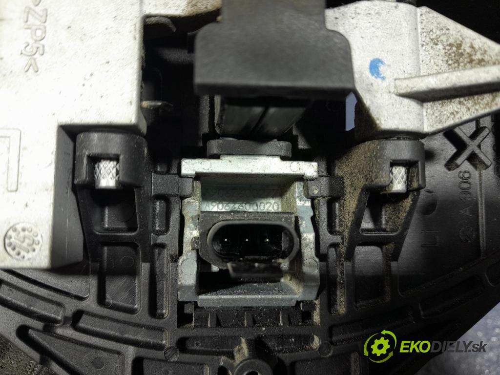 Mercedes Sprinter 2016 rukoväť Predné ľavá A9067600934