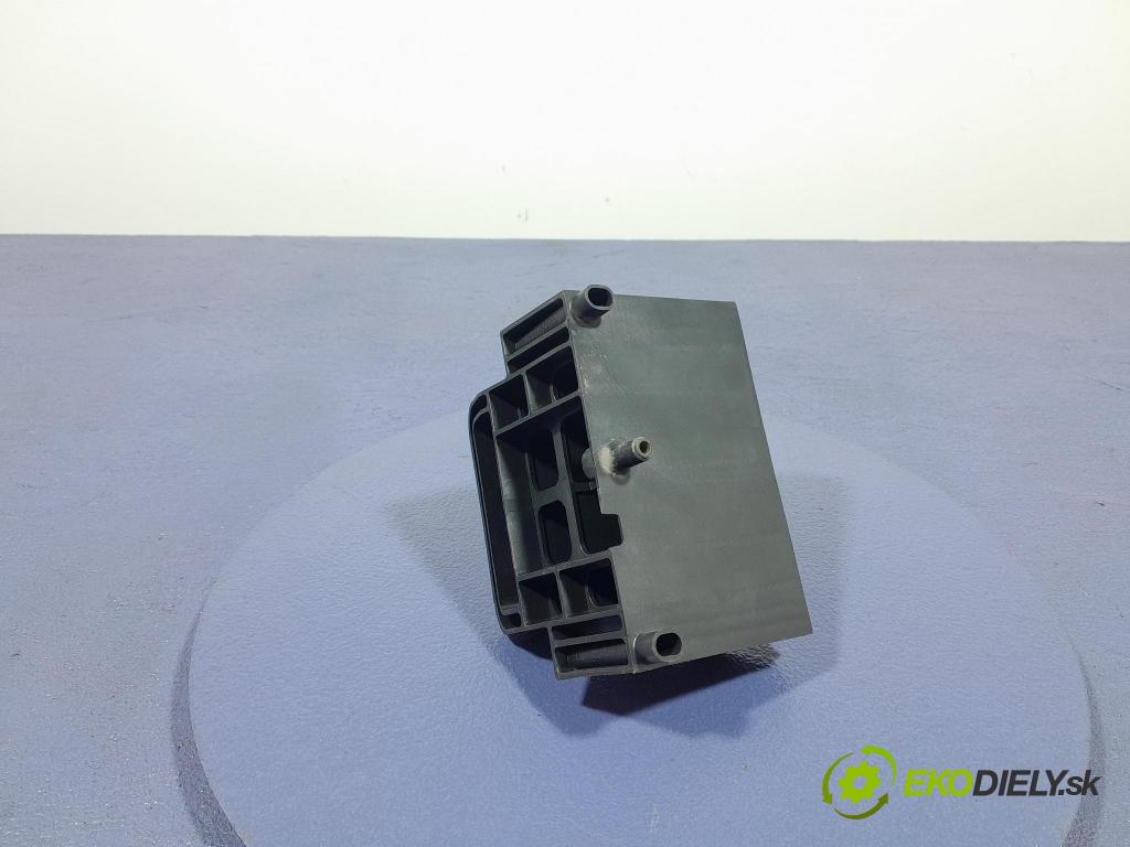 Mercedes Sprinter 2016 Základ: Akumulatora: A9065410740