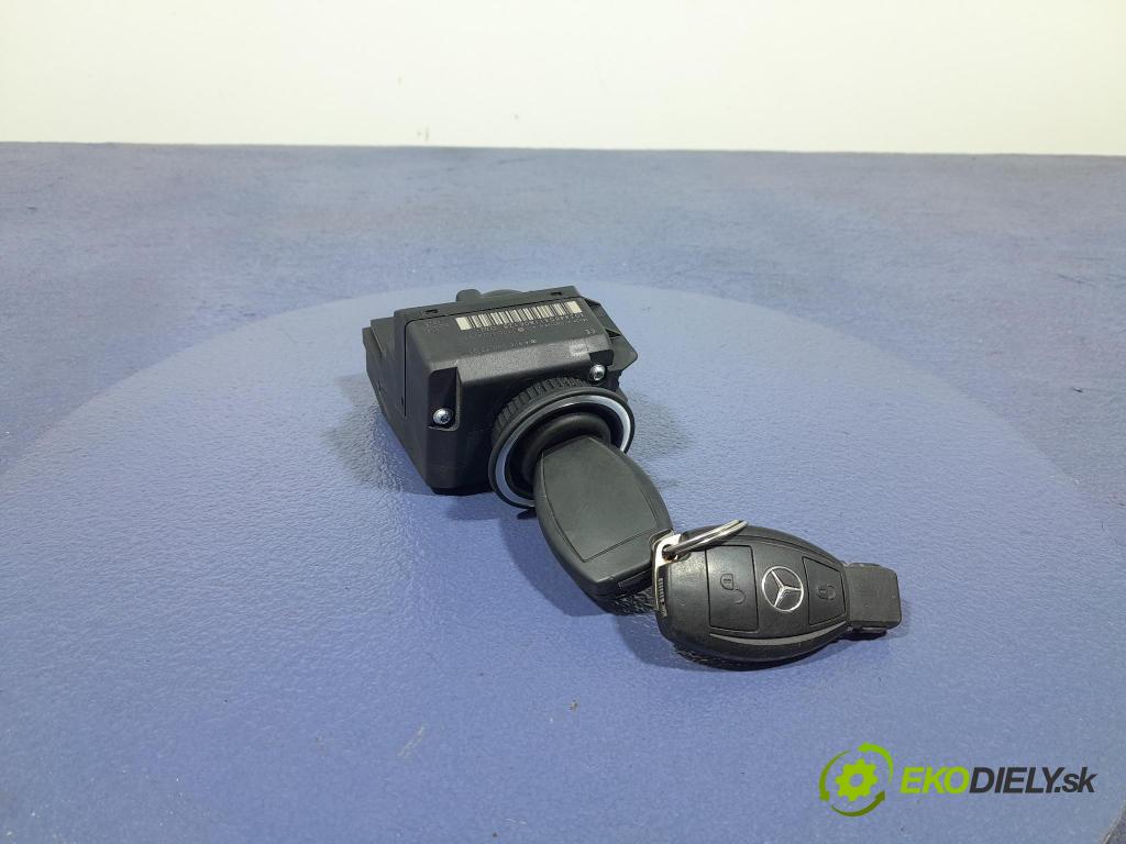 Mercedes Sprinter 2016 Spínač zapalování. A9069003303