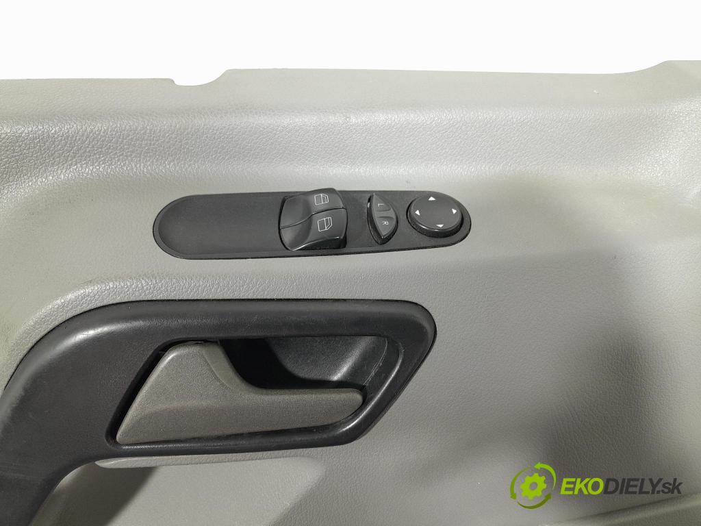 Mercedes Sprinter 2016 Čalounictví: dvere Predné ľavá