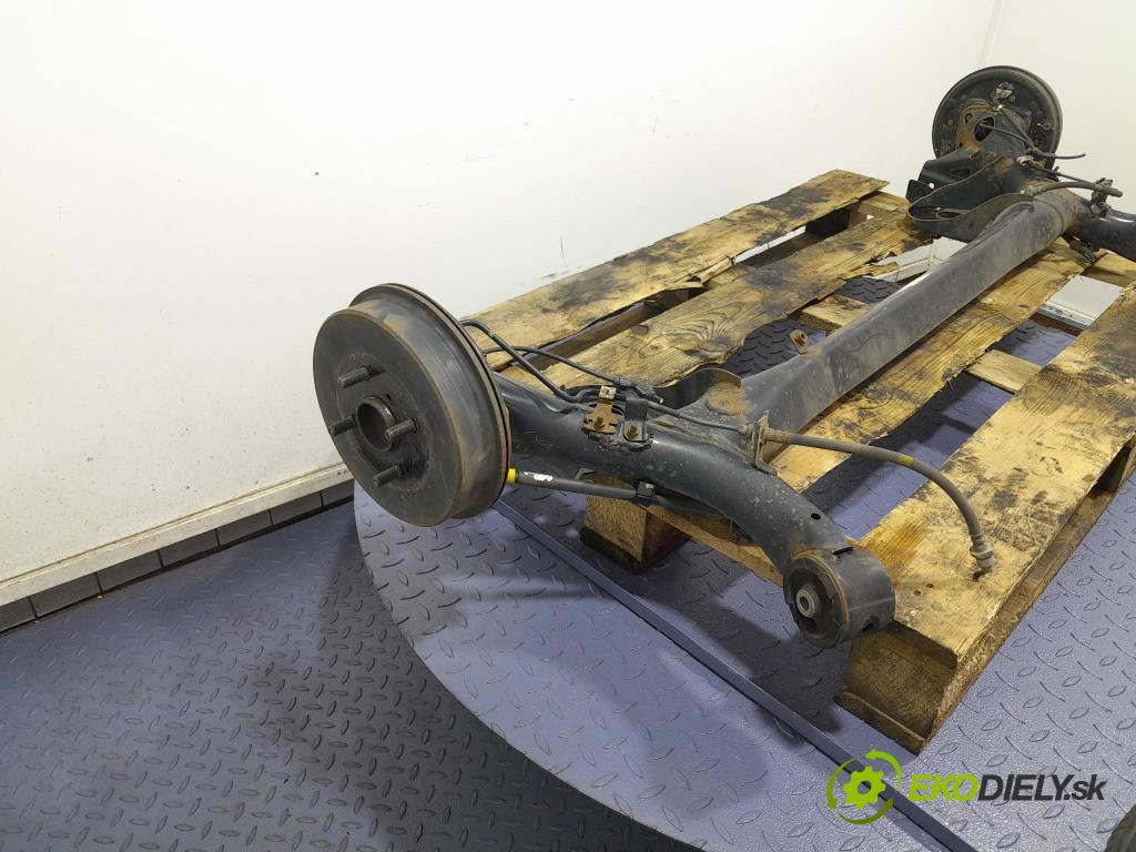 Toyota Yaris 2008 výztuha Pozastavenia: Zad: