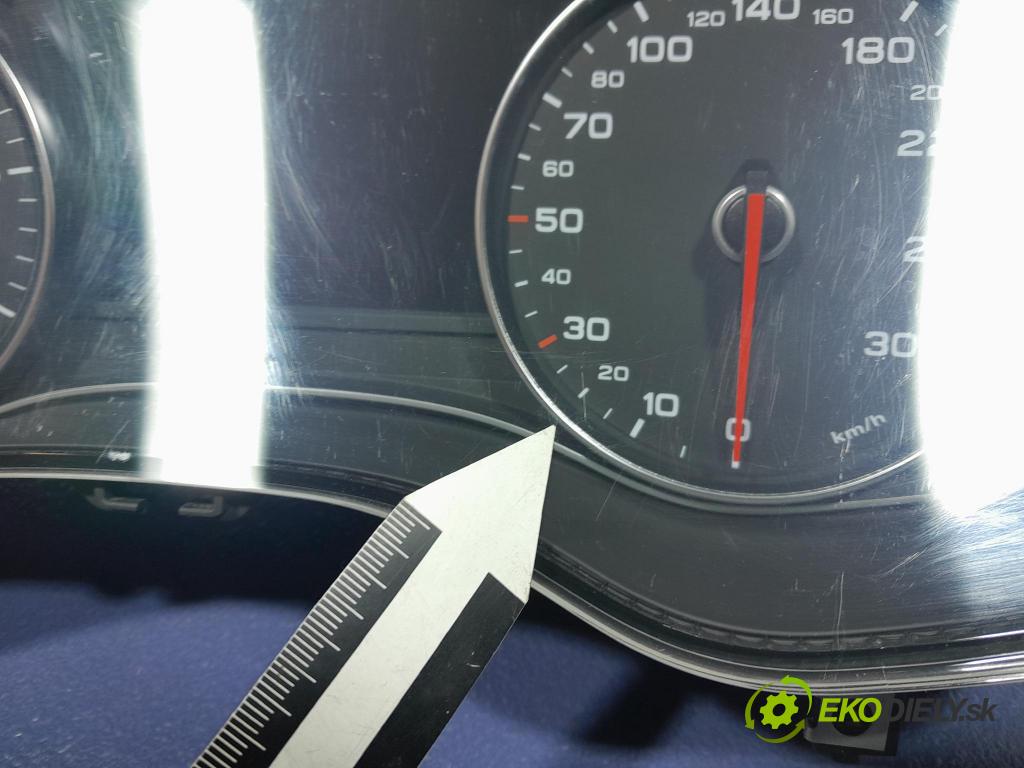 Audi A6 2011 Přístrojová deska 4G8920931E