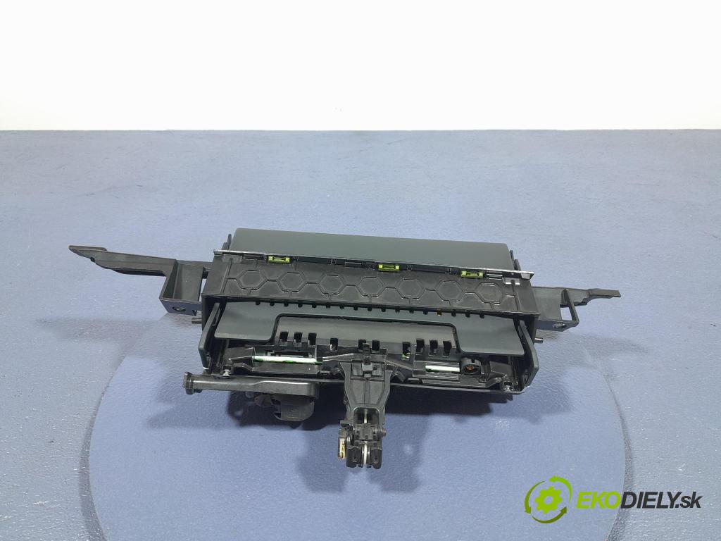 Audi A6 2011 Zobrazit: Rádio: / GPS 4G1919601G