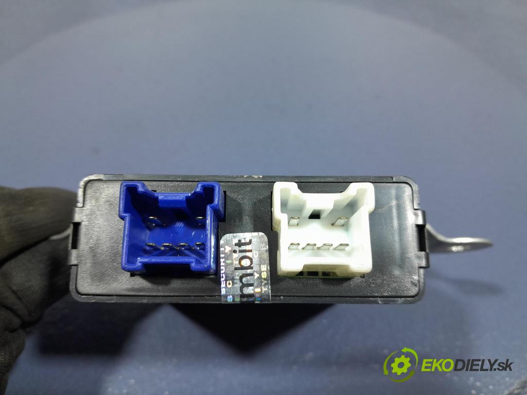 Kia Sorento 2004 riadiaca jednotka 98750-3E000