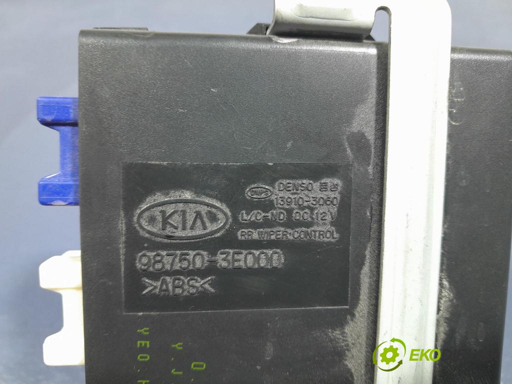 Kia Sorento 2004 riadiaca jednotka 98750-3E000