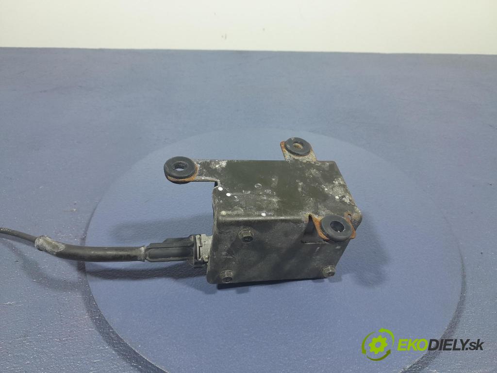 Kia Sorento 2004 riadiaca jednotka 964003E100