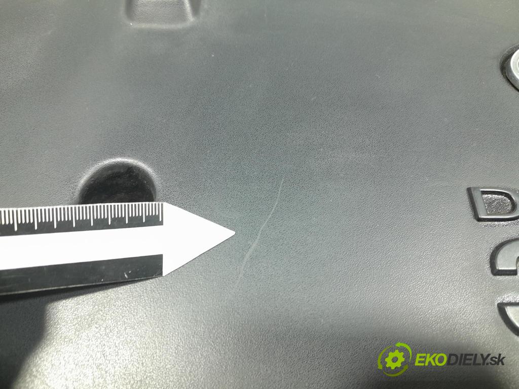 Kia Sorento 2004 kryt Motor: