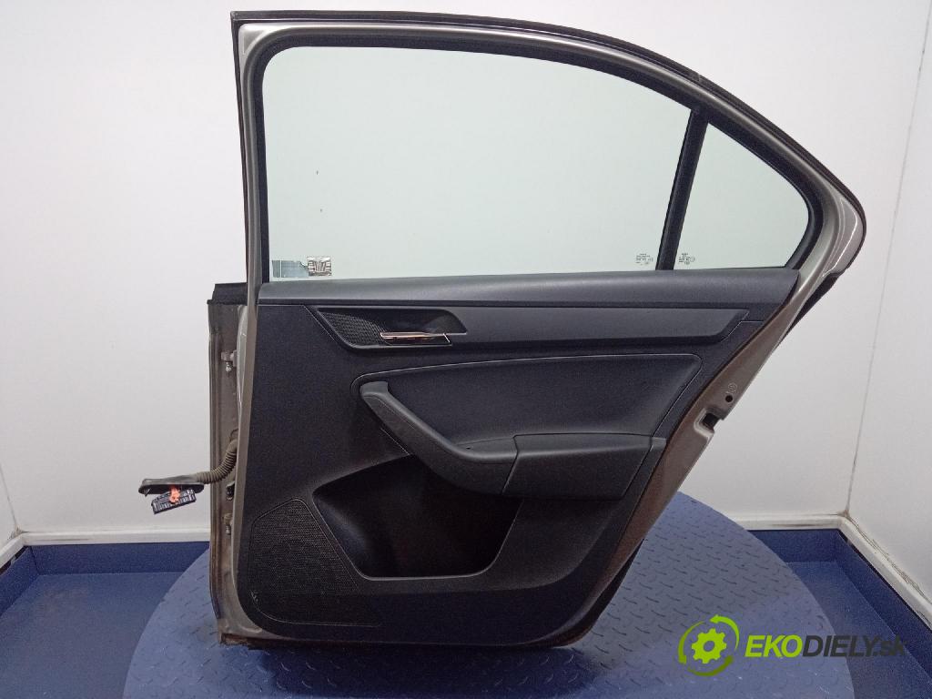 Seat Toledo 2016 dveře Zad: prave