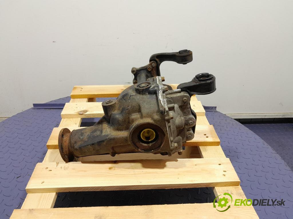 Kia Sorento 2004 Most: predný 53210-3E500