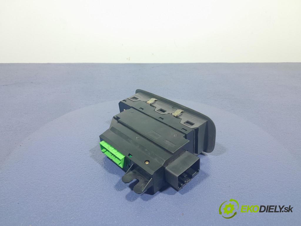 Volvo S60 2001 prepínač Okná: 8682836