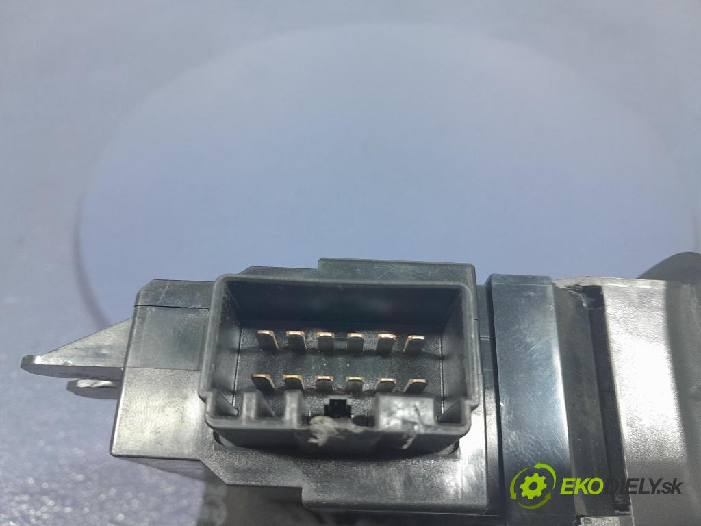 Volvo S60 2001 prepínač Okná: 8682836