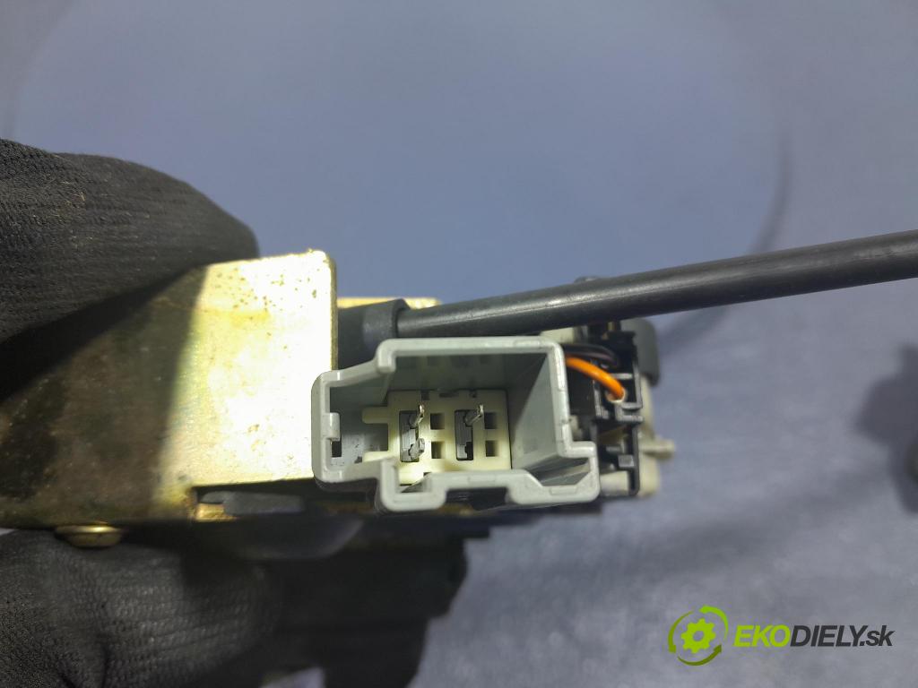 Volvo S60 2001 zámok Klapky: kufra: 8652398