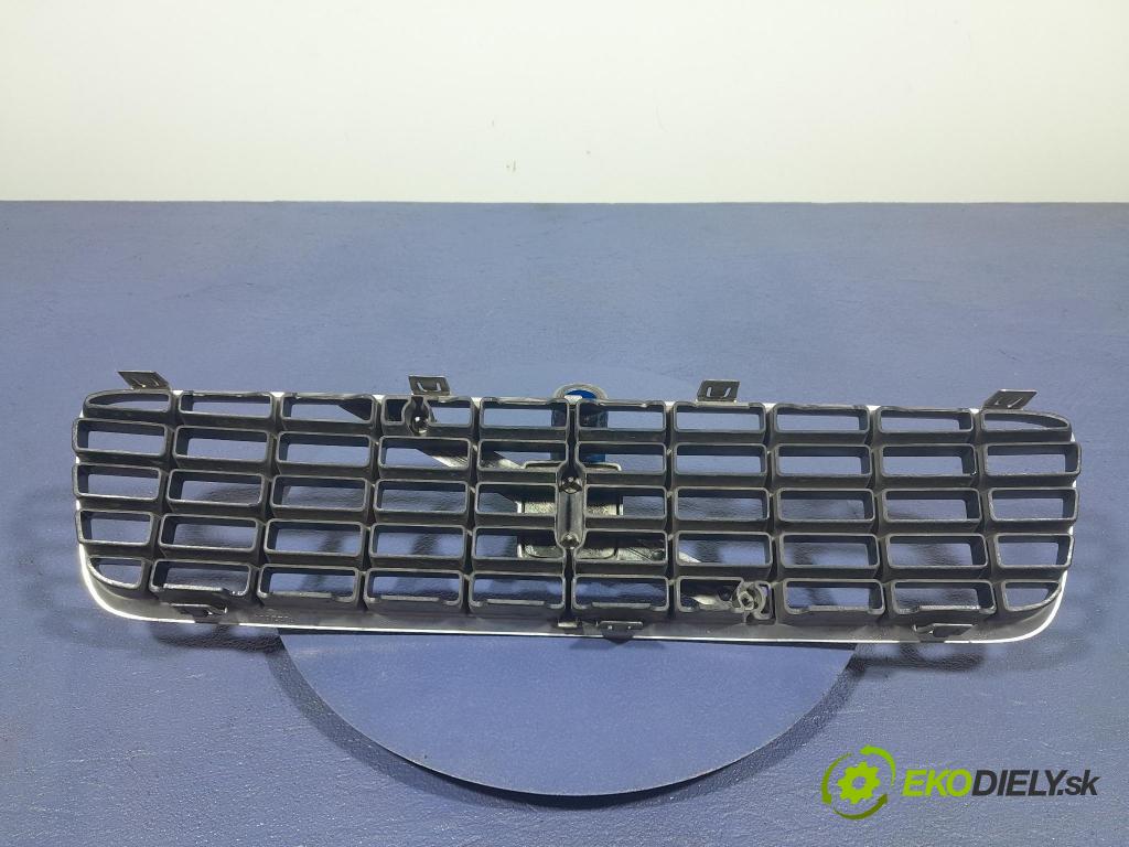 Volvo S60 2001 miežka / Gril: 9190740