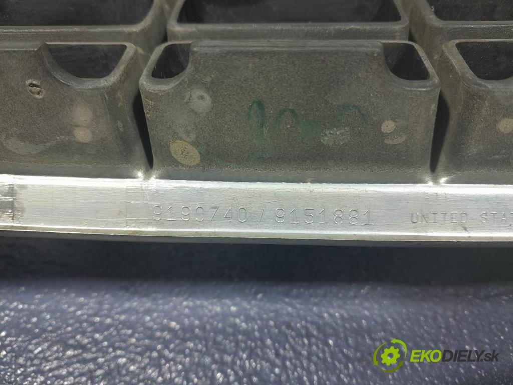 Volvo S60 2001 miežka / Gril: 9190740