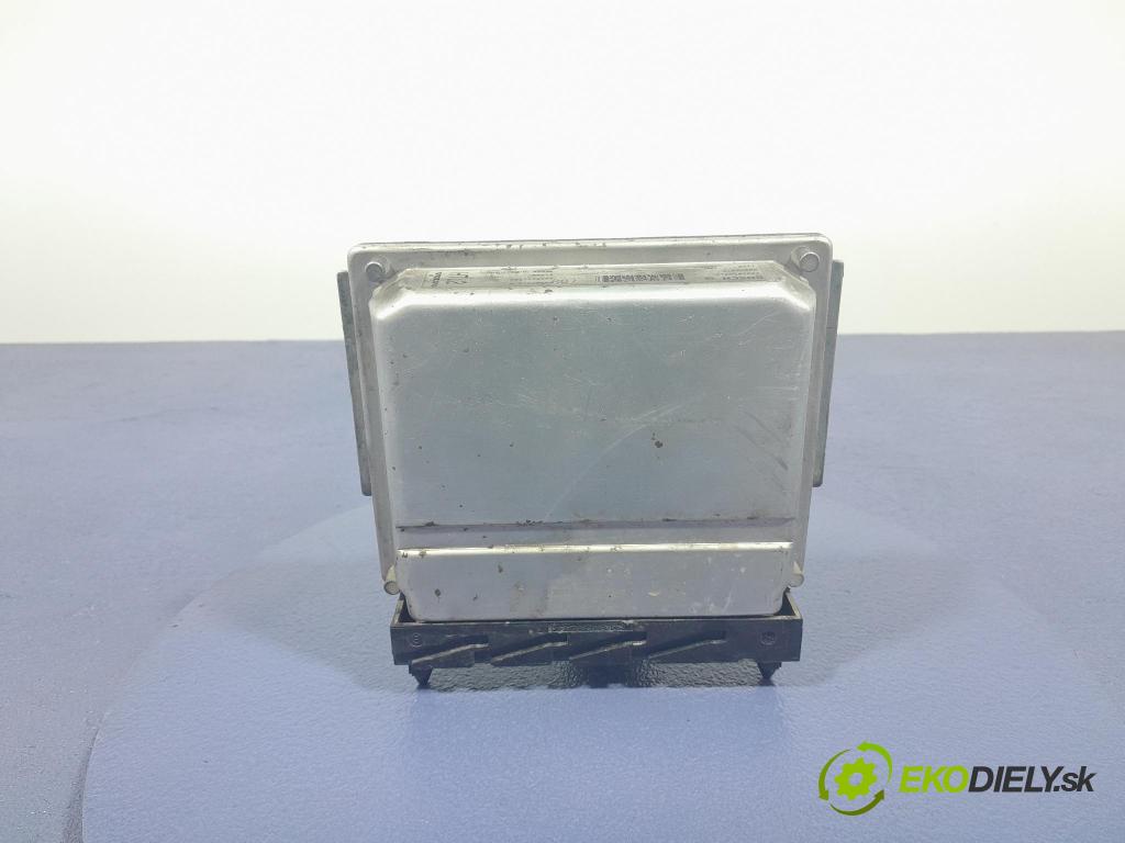 Volvo S60 2001 riadiaca jednotka Motor: 08667710A