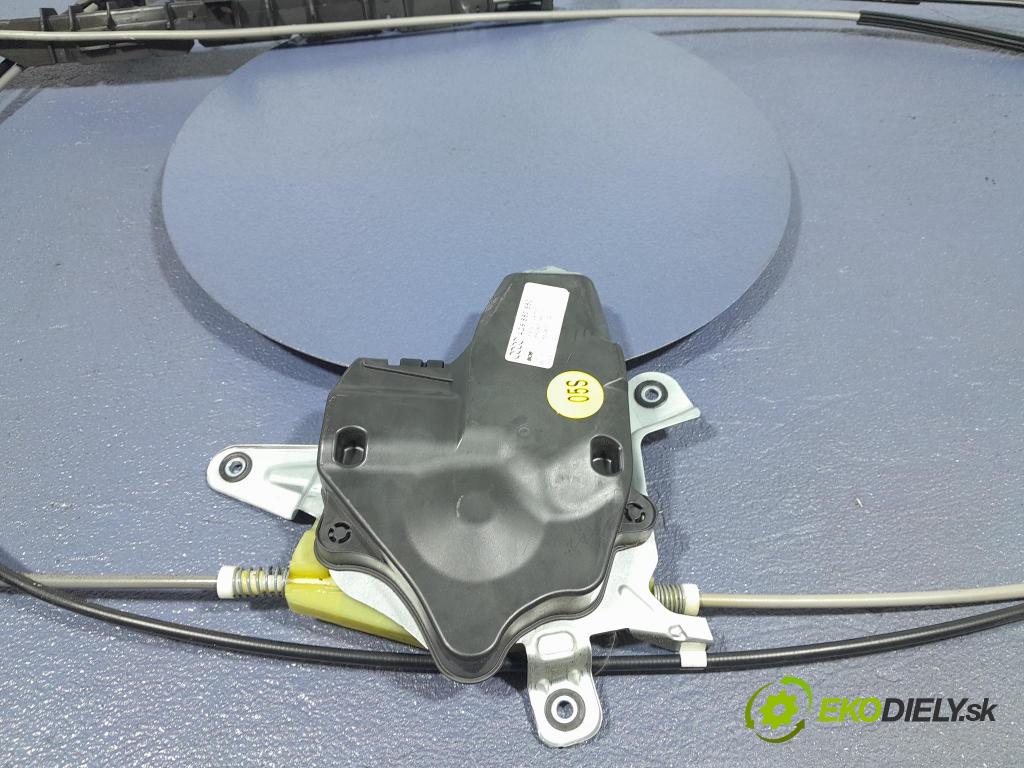 Audi A6 2011 roleta 4G9863560