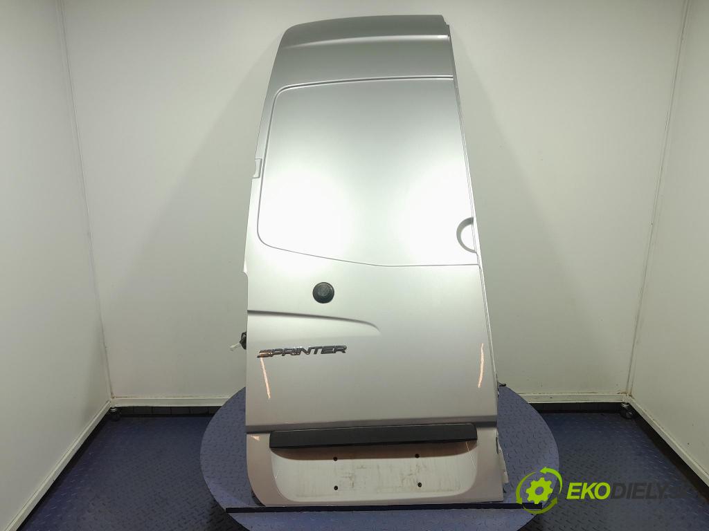 Mercedes Sprinter 2016 dveře Zad: Vlevo, odjet: