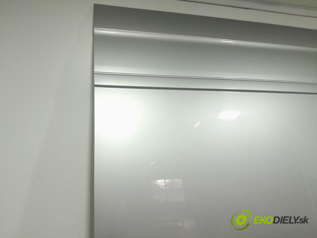 Mercedes Sprinter 2016 dvere Strana: Posuvné: pravé