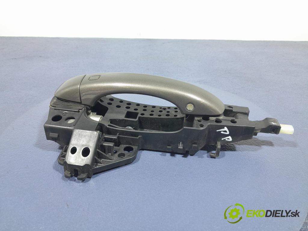 Audi A6 2011 rukoväť Predné Prava: