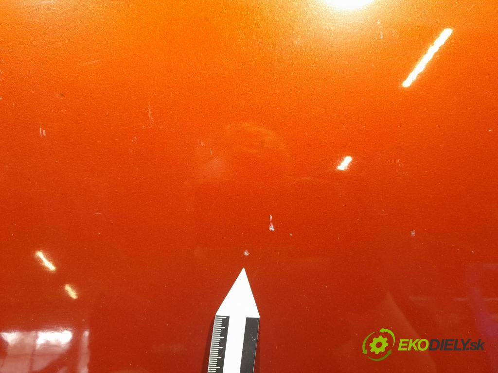 Suzuki Swift 2007 dvere Predné pravé