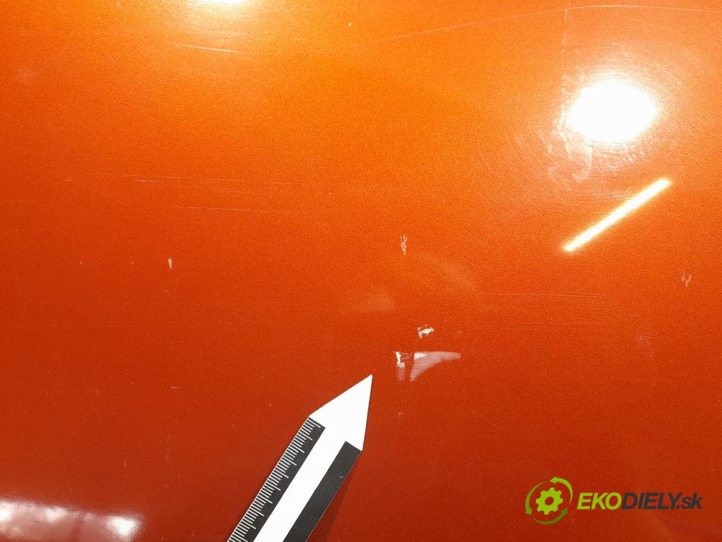 Suzuki Swift 2007 dvere Predné pravé