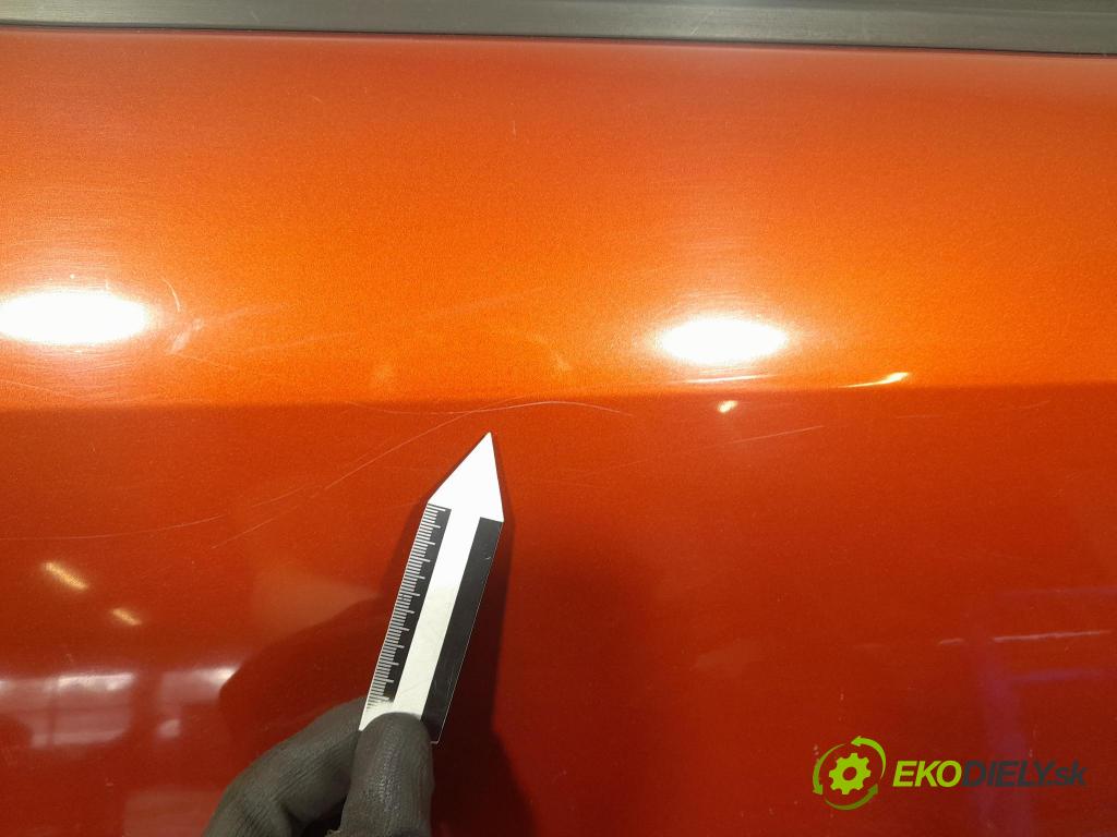 Suzuki Swift 2007 dvere Predné pravé