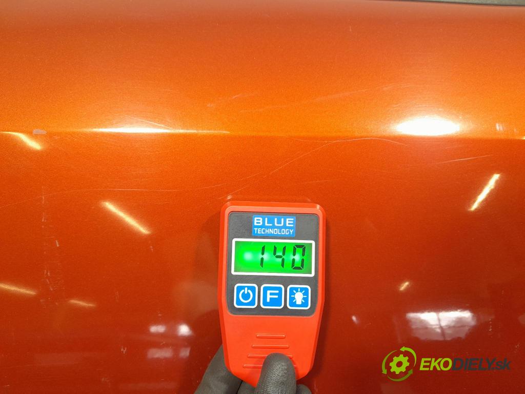 Suzuki Swift 2007 dvere Predné pravé