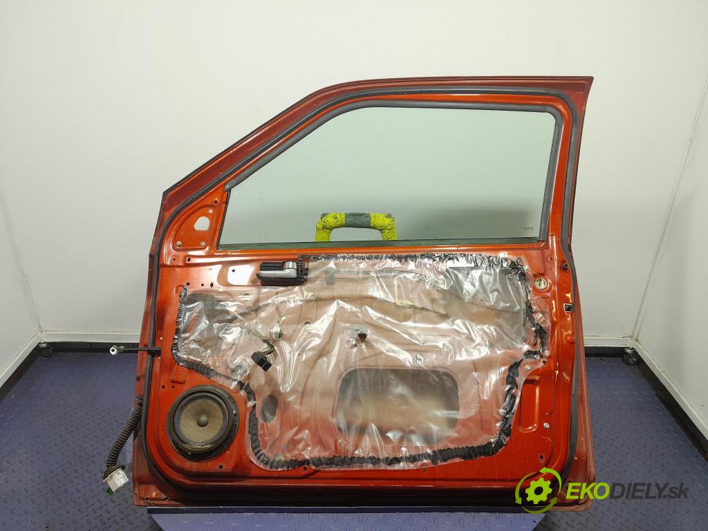 Suzuki Swift 2007 dveře před prave 