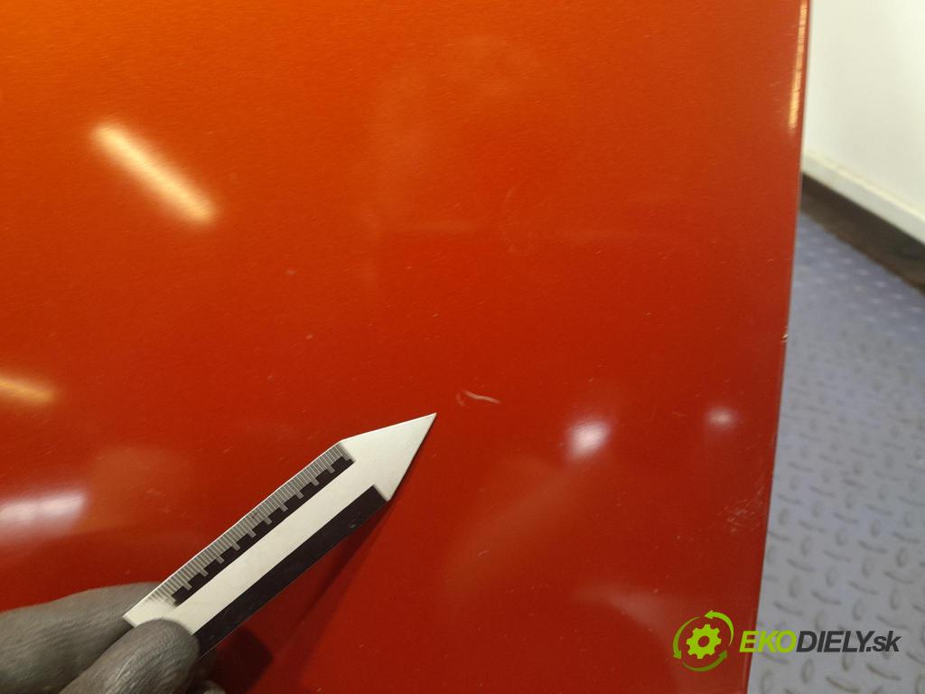 Suzuki Swift 2007 dveře před Vlevo, odjet: