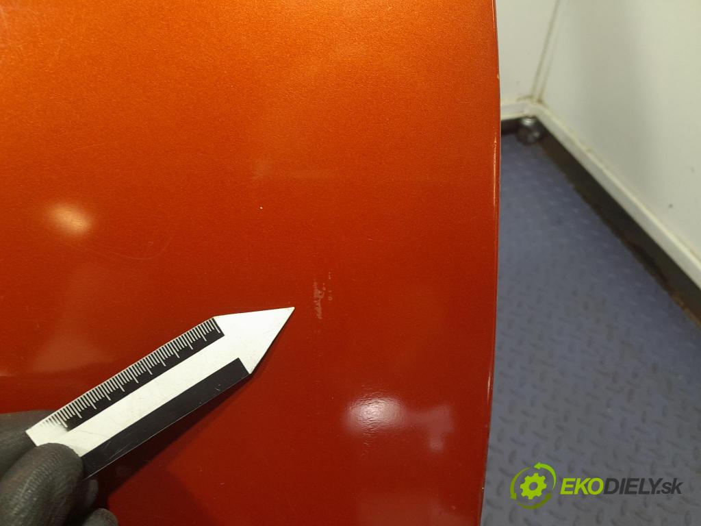 Suzuki Swift 2007 dveře před Vlevo, odjet: