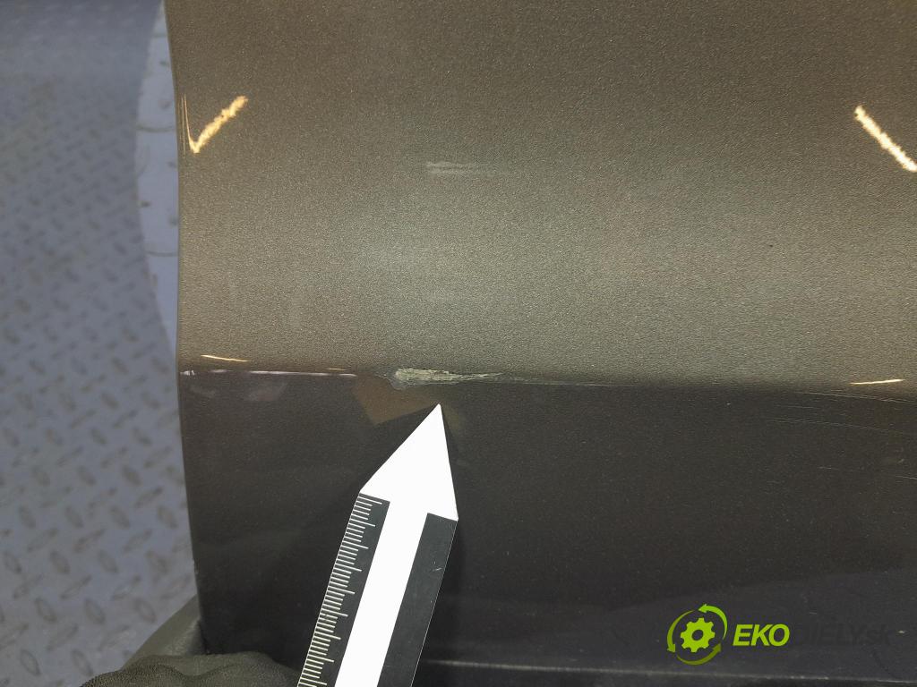 Audi A6 2011 dveře před prave