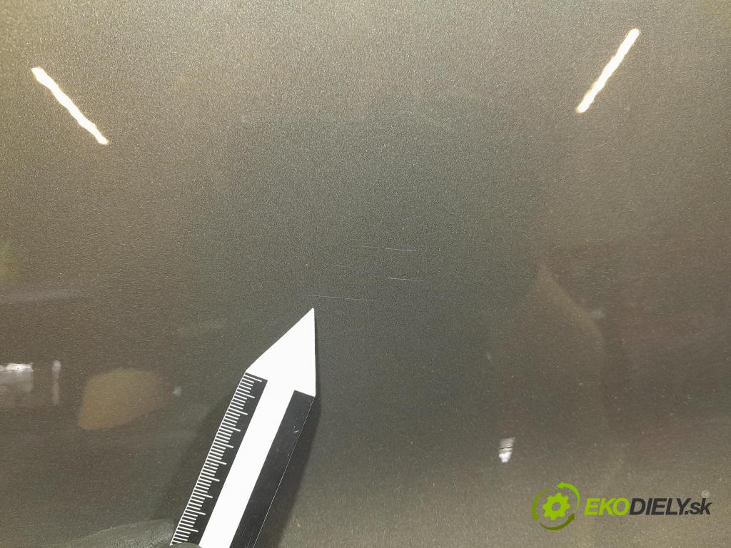 Audi A6 2011 dveře před prave