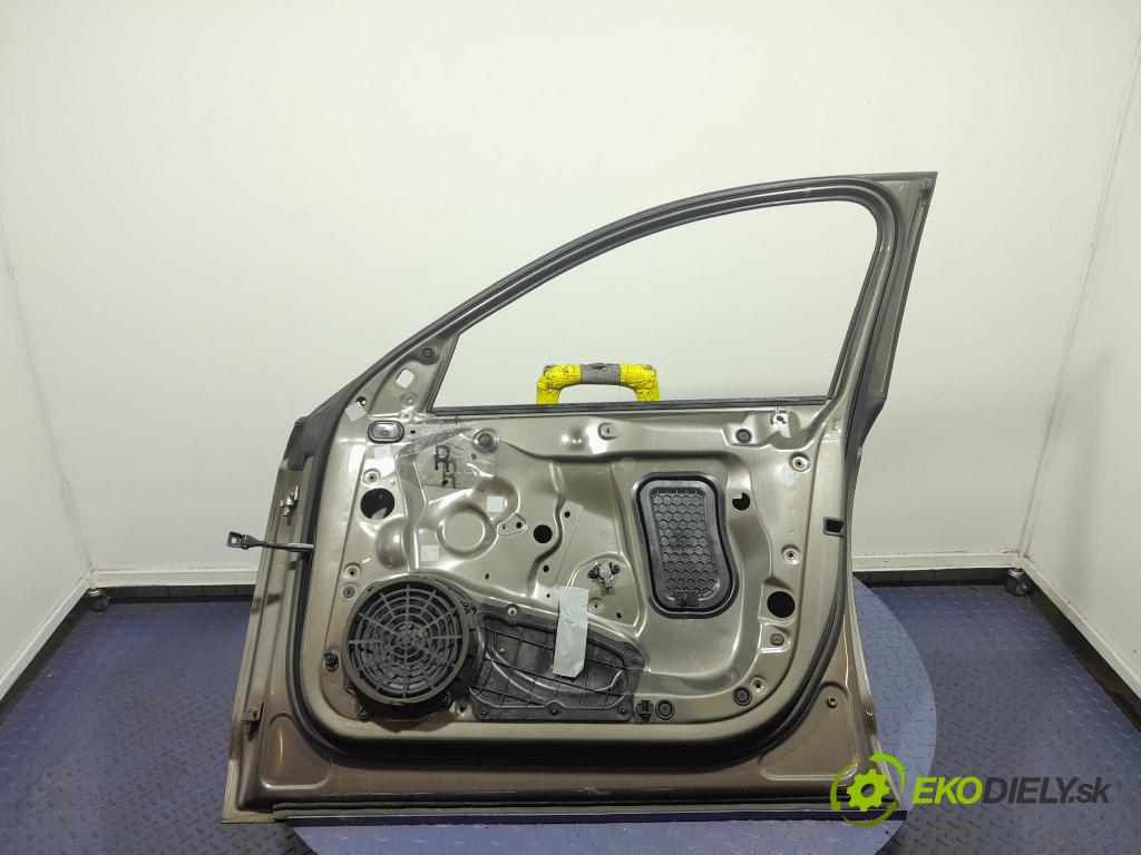 Audi A6 2011 dveře před prave 