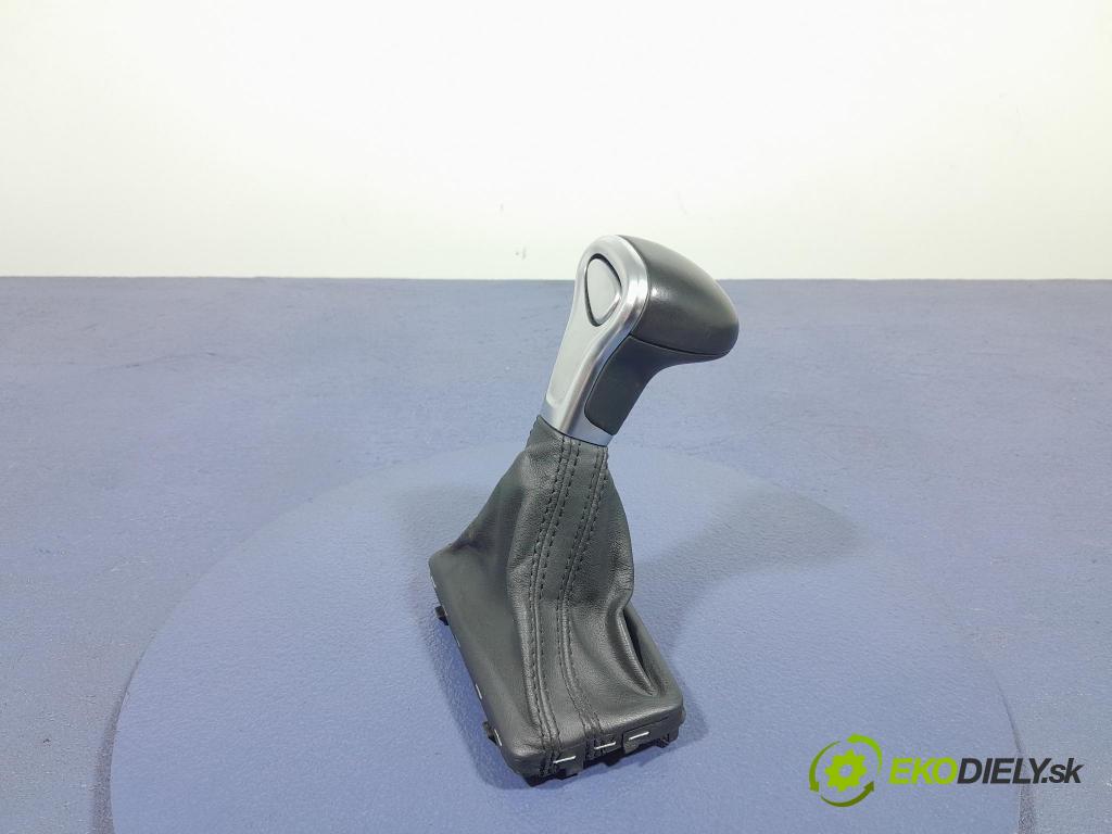 Audi A6 2011 Páka: Zmeny: 4G1713139R