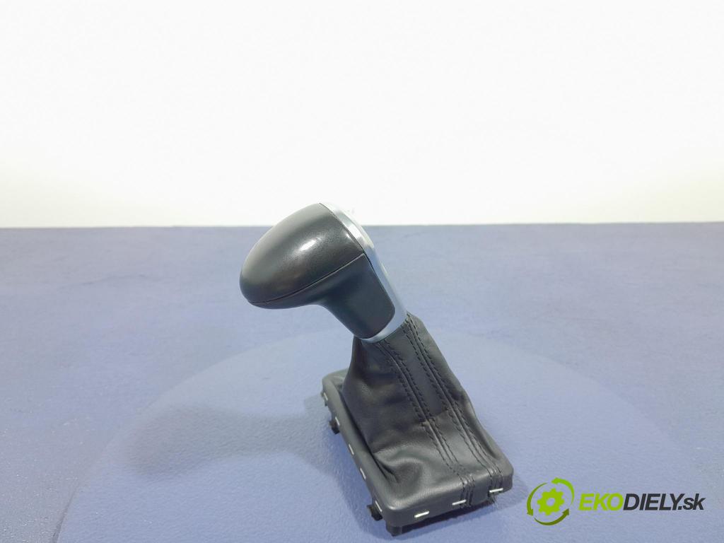 Audi A6 2011 Páka: Zmeny: 4G1713139R