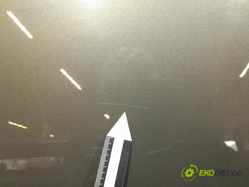 Audi A6 2011 dvere zad Vľavo: