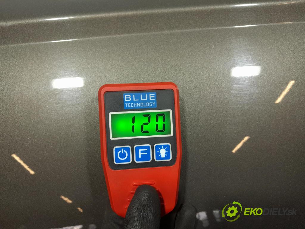 Audi A6 2011 dvere Predné Vľavo: