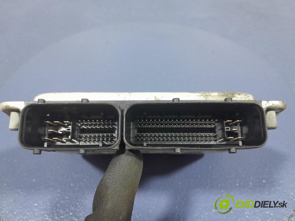 Seat Leon 2001 riadiaca jednotka Motor: 06A906032