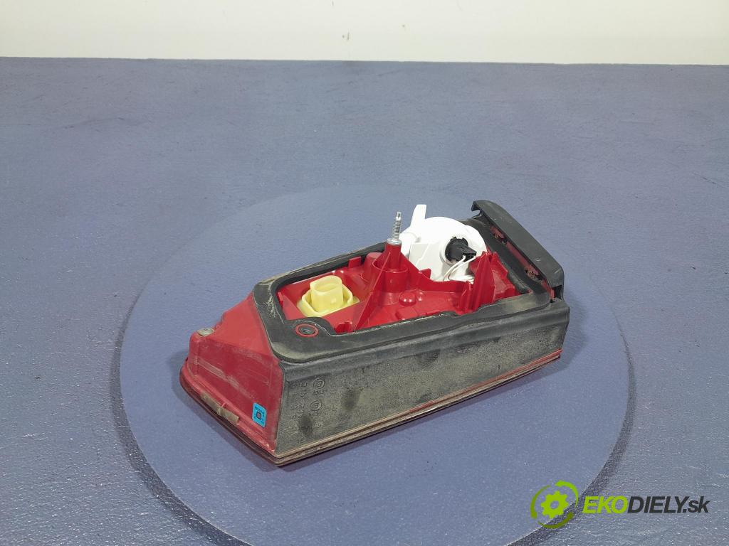 Audi A6 2011 svetlo / reflektor zad ľavá Vnútri: 4G9945093B