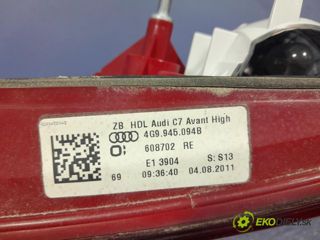 Audi A6 2011 svetlo / reflektor zad Prava: Vnútri: 4G9945094B