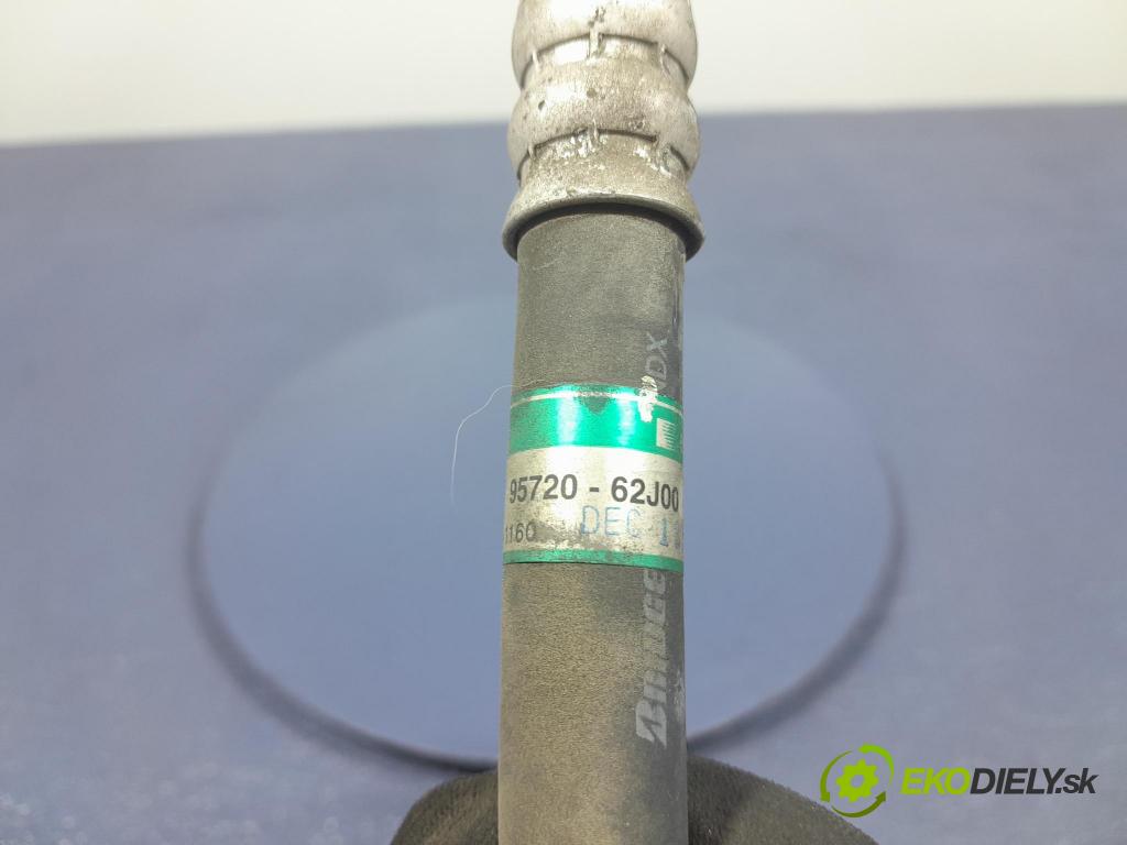 Suzuki Swift 2007 trubka Klimatizace: 95720-62J00