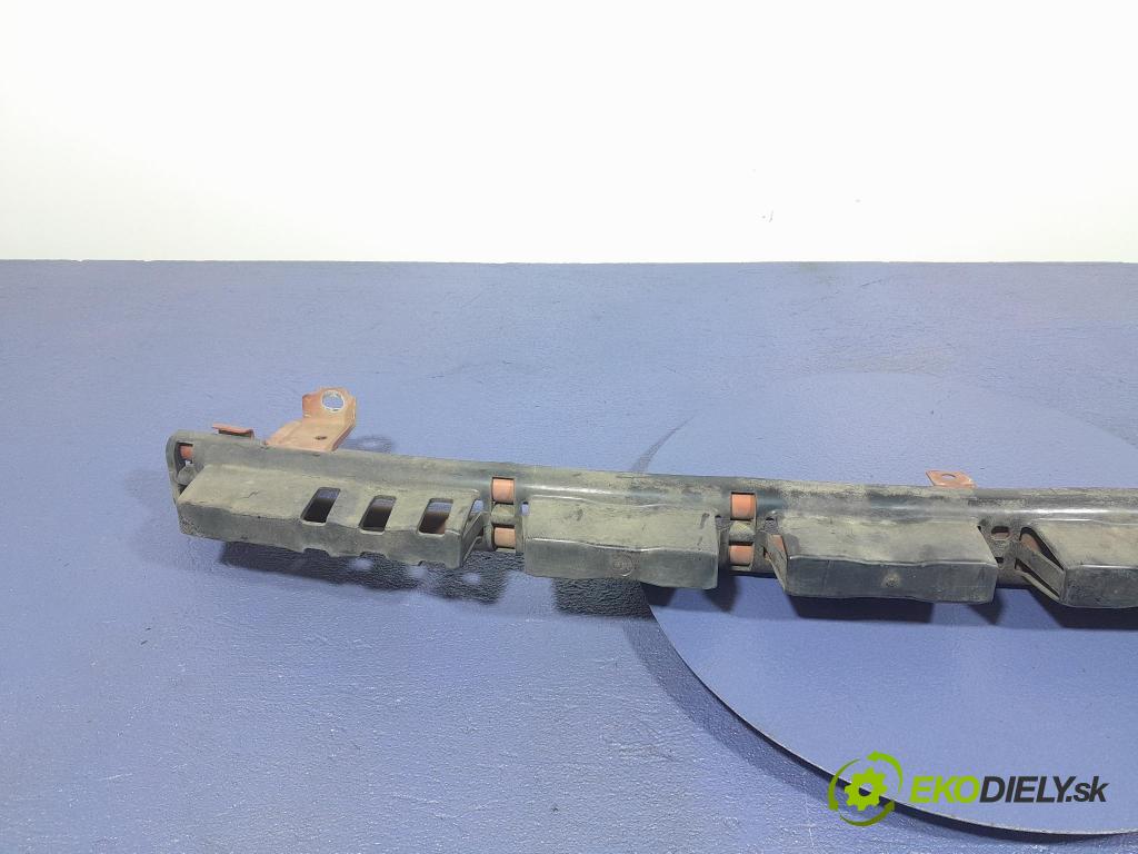 Suzuki Swift 2007 výstuha narazník Predné